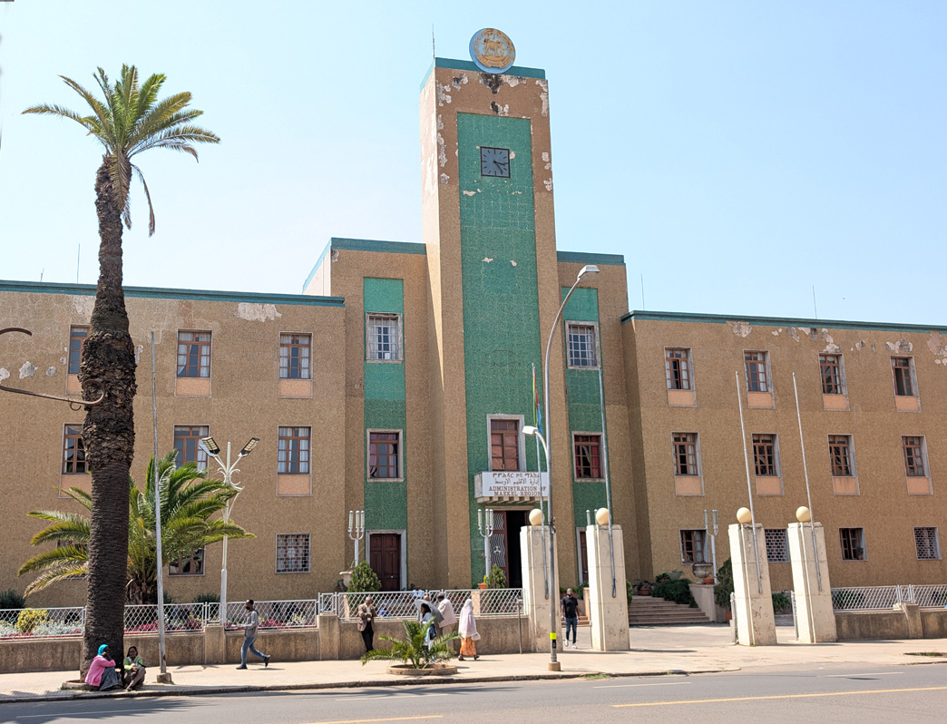 Asmara, Faded Art Deco building