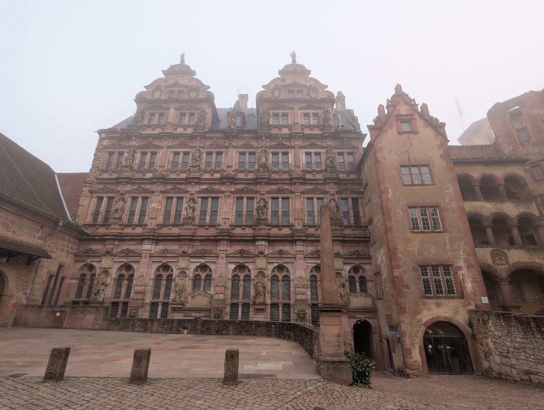 Heidelberg Castle, Restored castle courtyard