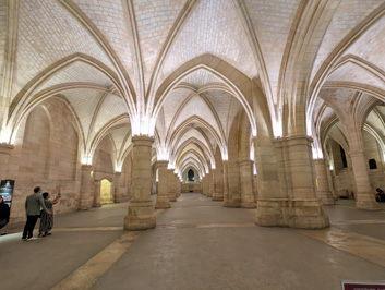 Conciergerie: Salle des Gens d'Armes, Paris: Conciergerie, France & Germany, September 2025