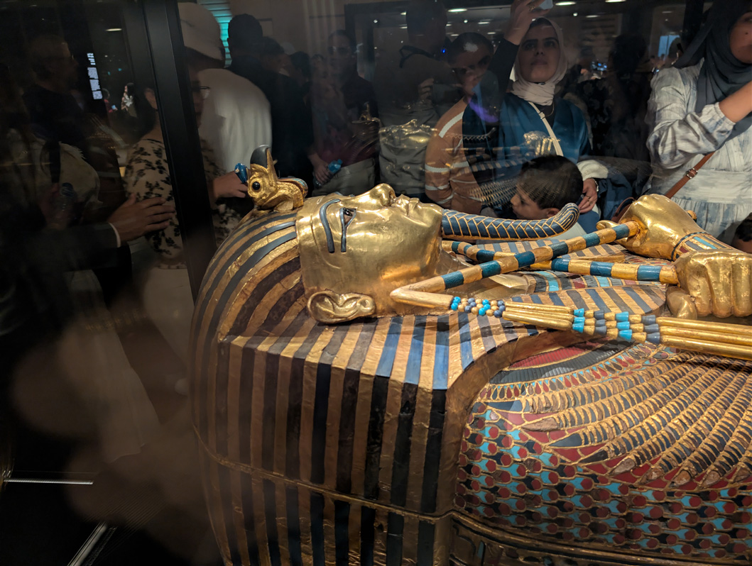GEM: Tutankhamun Gallery, Middle Coffin
