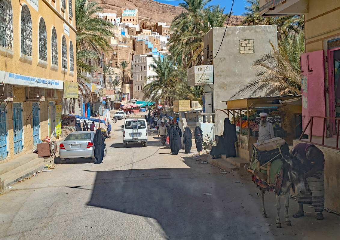 Wadi Do'an, Street scene