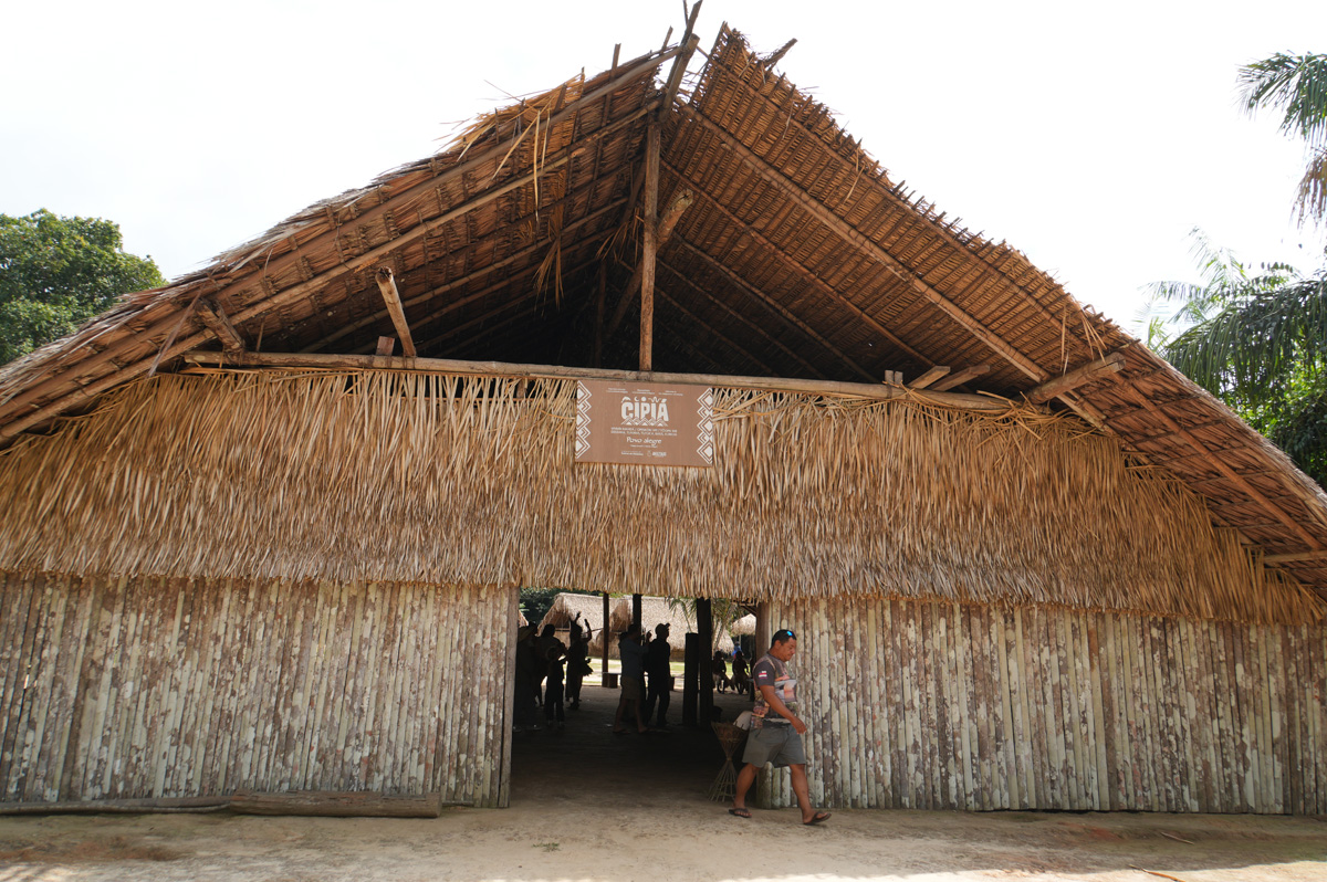 Rio Negro: "Indigenous Village" visit