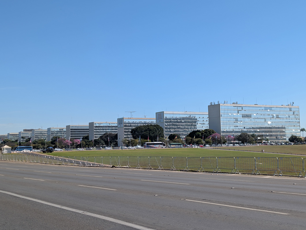 Brasilia, Blocks of Ministerial offices