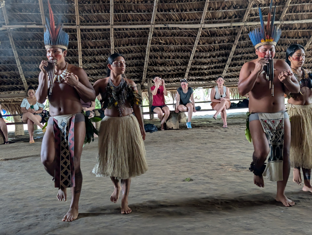 Rio Negro: "Indigenous Village" visit