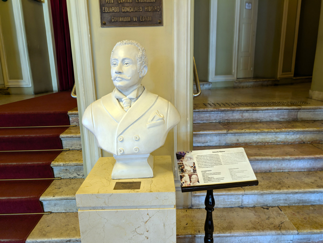 Manaus Opera House, "Teatro Amazonas", Eduardo Ribeira bust