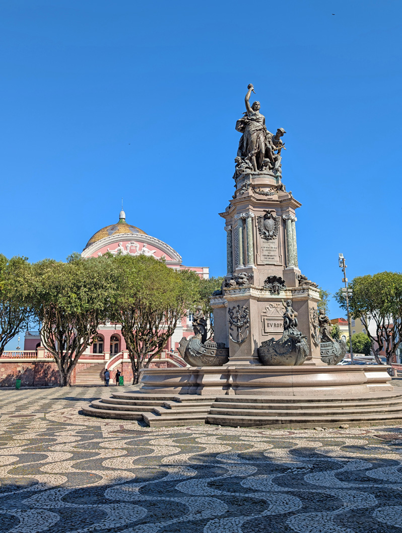 Around Manaus, Largo de São Sebastião