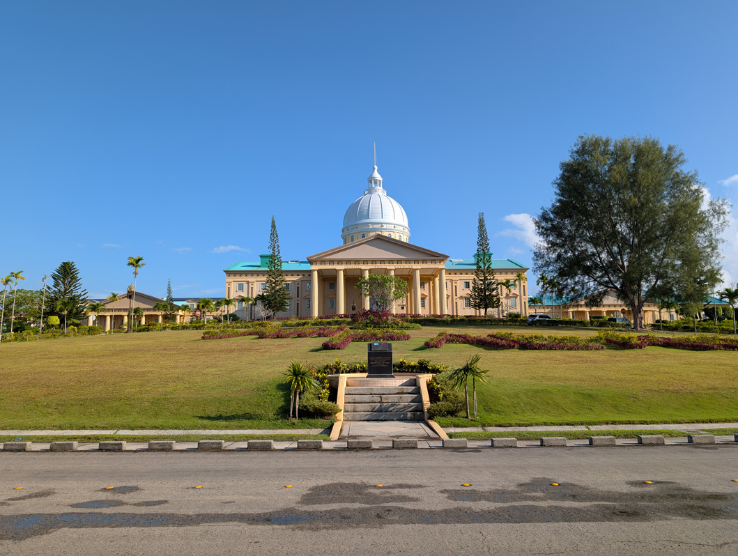 Palau Capitol, Palau Capitol Oddly reminiscent of a US State Capitol