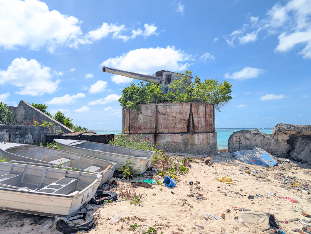 Tarawa WWII Sights, Japanese gun emplacement
