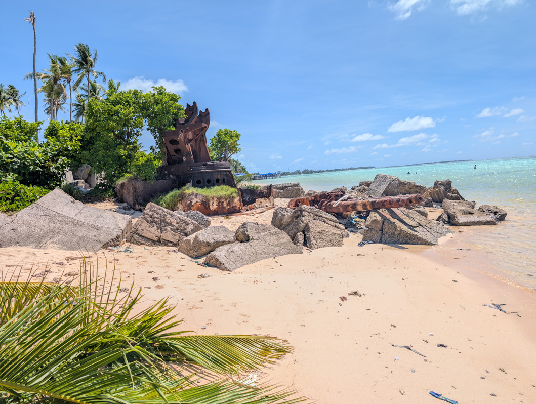 Tarawa WWII Sights, Remnants of a double-barrelled gun