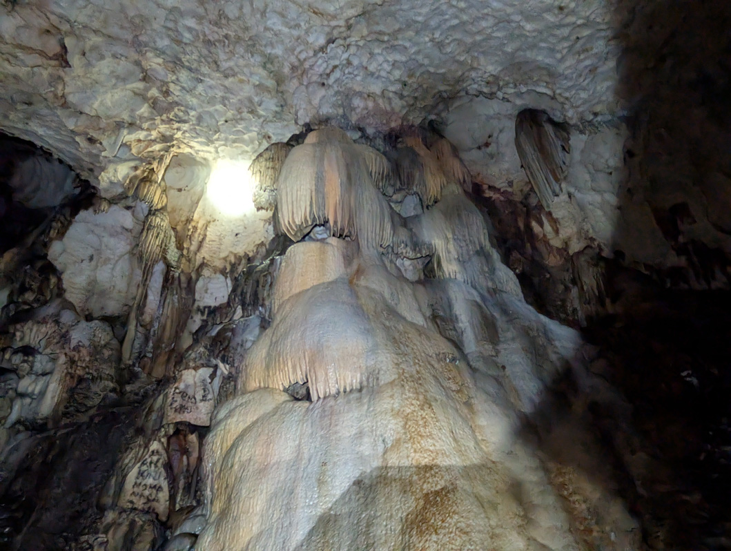Fiji: "Tour to Cannibal Cave With Lunch"
