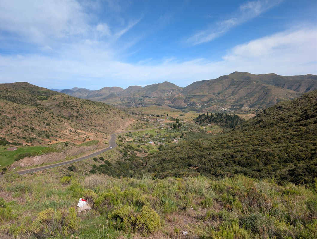 Lesotho: Maletsunyane Waterfall tour, Up into the hills, 30 miles SE of Maseru