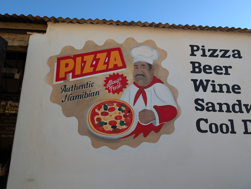 Drive to/from Sossusvlei, Advert for Authentic Namibian Pizza