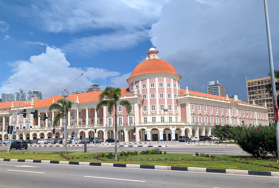 Luanda, Angola, National Bank of Angola