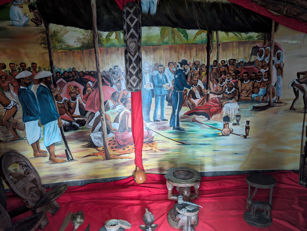 Brazzaville: Pierre de Brazza Memorial