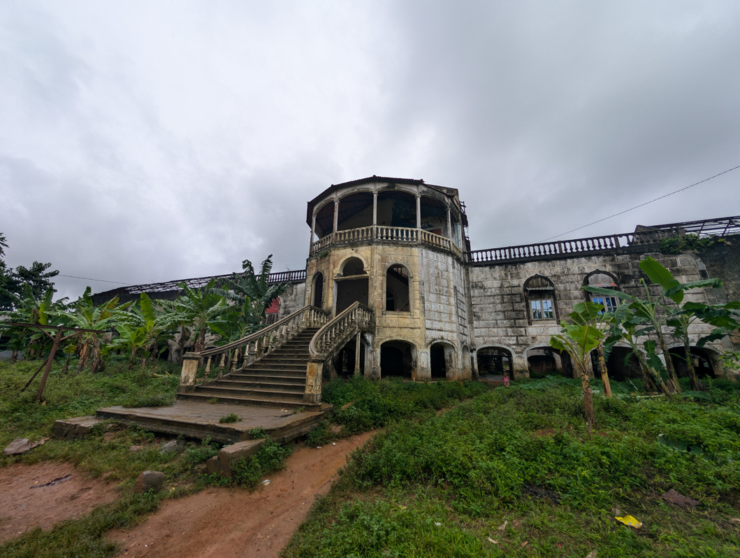 São Tomé island tour, Roça Agua Izė Cocoa plantation Remains of formerly grand Hospital