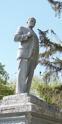 Pavlodar, Kazakhstan <small>(2019)</small>, Lenin statues