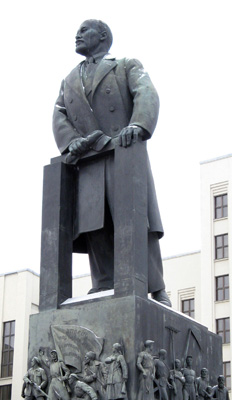 Minsk, Belarus <small>(2009)</small> At the bar of history?, Lenin statues