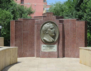 Igdir, Turkey <small>(2014)</small> Just over the border from N, Aliyev, Miscellaneous Statuary