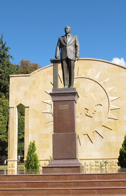 Zaqatala, Azerbaijan <small>(2014)</small>, Aliyev, Miscellaneous Statuary