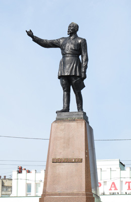 Dzerzhinsky, Saratov, Russia <small>(2014)</small> Dominating t, Soviets, Miscellaneous Statuary